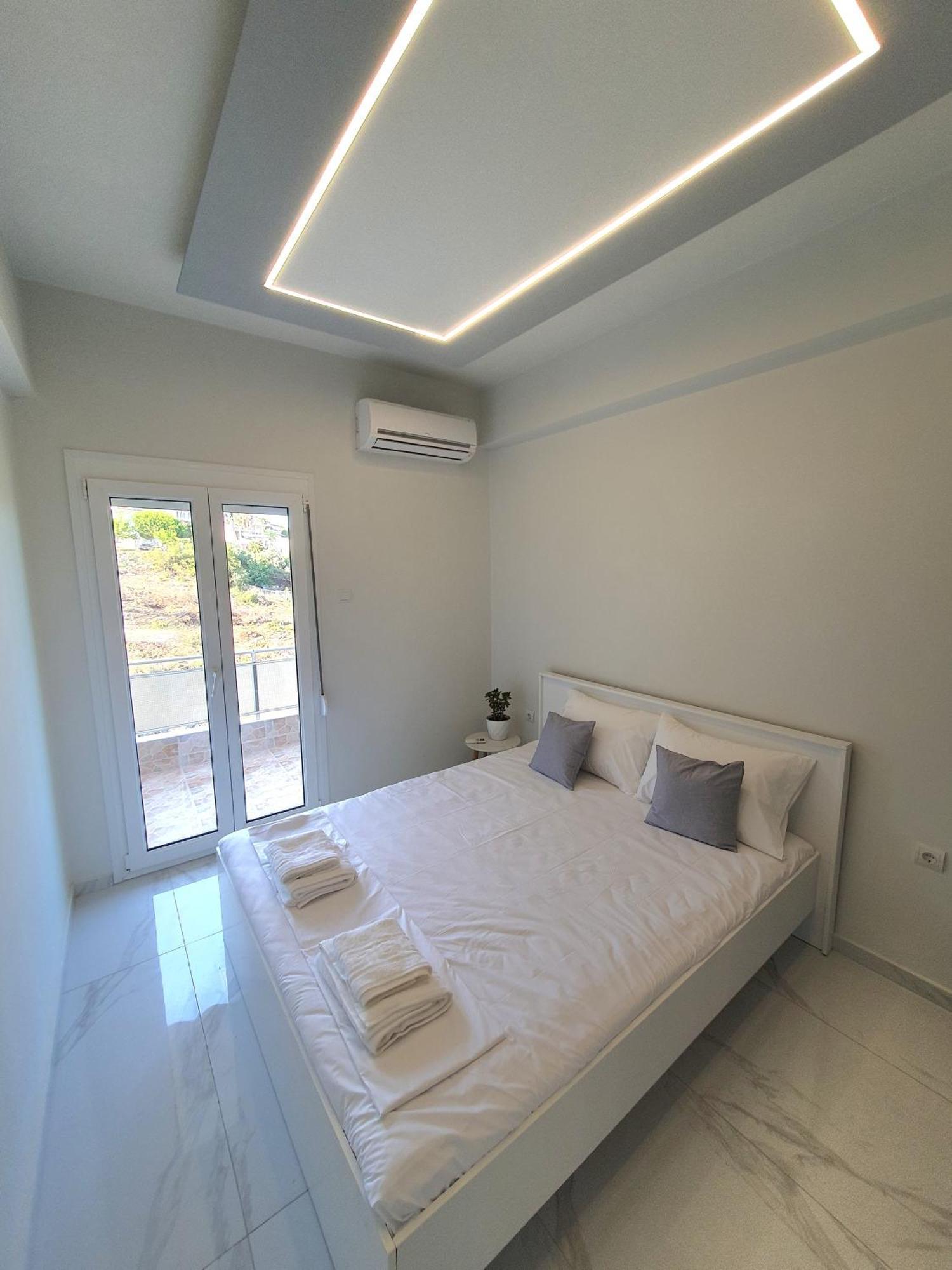 Ferienwohnung Riviera Penthouse PalaiónTsiflíkion Exterior foto